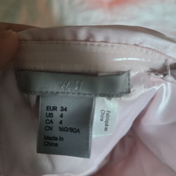 Beautiful Pink Dress - Picture 3 of 3